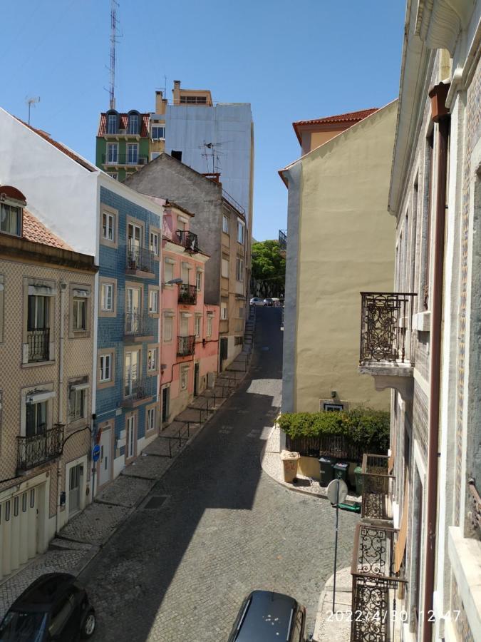 Retiro Da Graça: Stylish Sunny Apt With A Balcony Appartement Lisboa