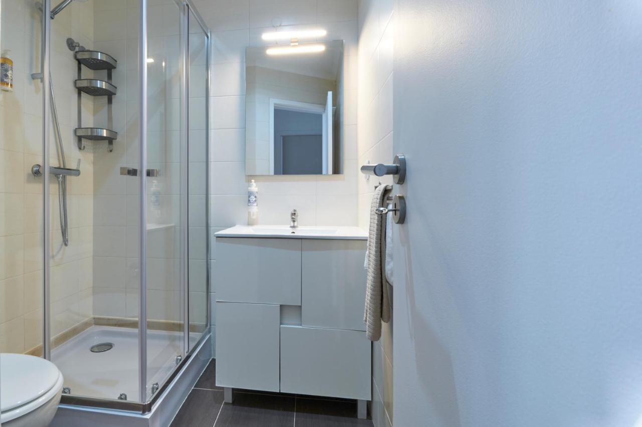 Retiro Da Graça: Stylish Sunny Apt With A Balcony Appartement *