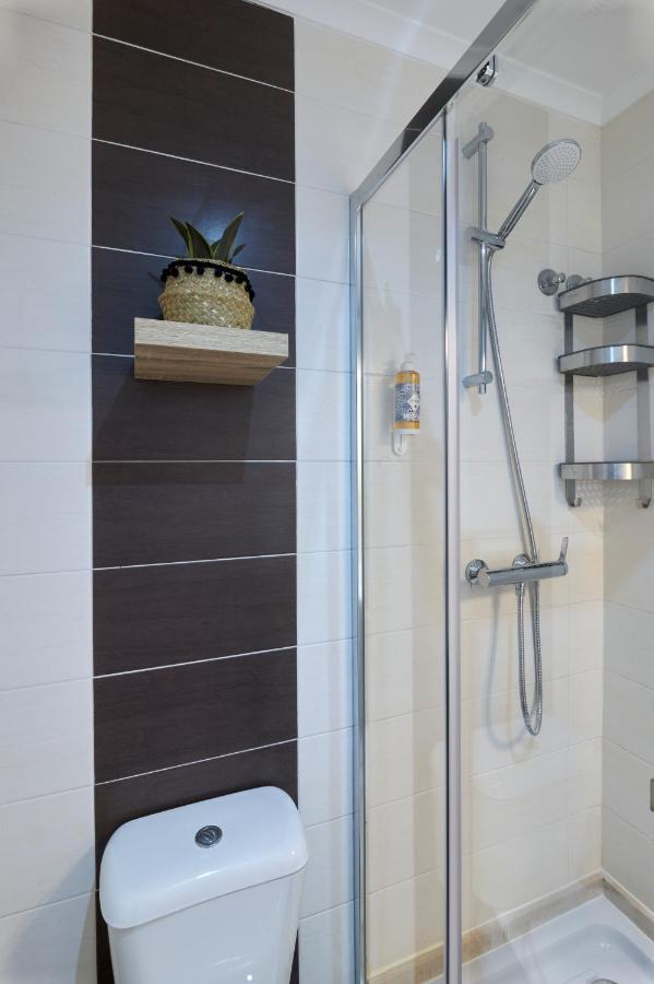 Retiro Da Graça: Stylish Sunny Apt With A Balcony Appartement Lisboa