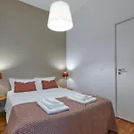 Retiro Da Graca: Stylish Sunny Apt With A Balcony